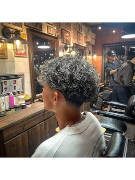 ジョイボックス 東三国店(JOYBOX) テーパーフェード×スパイラルパーマ