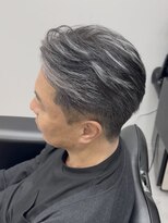 ソレリア(Soleria)&nbsp;前髪立ち上げ×グレイ流しショート