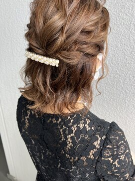 サンビャクロクジュウド(360°C) ハーフアップ