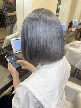 マティス 表参道(matiz) ペールブルー/グレージュカラー/アッシュカラー/外ハネボブ