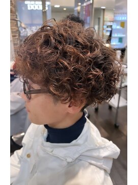 ディーボーイ 下通本店(D-BOY) メンズパーマ