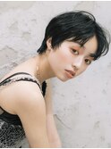暗髪×ショート