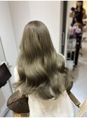 オリーブベージュ　レイヤーカット　前髪　ブリーチなし