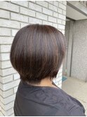 30代40代大人かっこいいグレージュハイライト×ショート