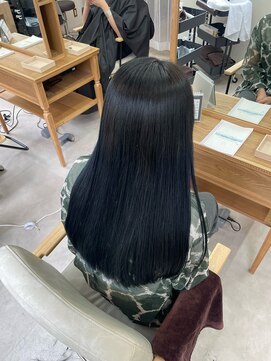ロッコ 船橋駅(Rocco) 透明感ブルーブラックカラー 船橋 京成船橋 船橋駅