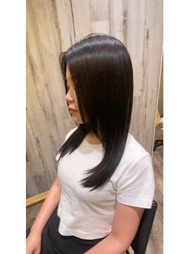 ラフ 大宮店(Laf) 湿気に負けないストレートスタイル