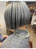 シルバーコントラストカラー