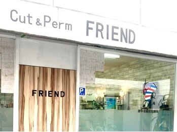ヘアーズフレンド(hair's FRIEND)の写真/ビジネスシーンで映えるスタイルを実現！理容室と美容室の融合で、メンズカットや眉毛のお手入れも提供◎
