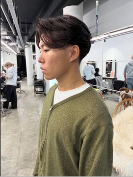 ピア ヤクイン(Pia Yakuin) 前下りセンターパート