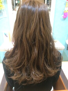 美容室 ウララバイアンジェ(ULaLa by Ange) ベージュホワイト