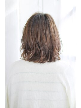 シュシュット(chouchoute) 吉祥寺エアリークラウドマッシュひし形シルエットグレージュ美髪