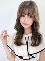 アリュウル 表参道 青山(Allure) 小顔にみせる　くびれ内巻きウェーブ【水越】