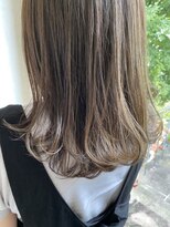 パディントン(Paddington) スモーキーなのに艶感♪アッシュ・ベージュでナチュラル透明感☆