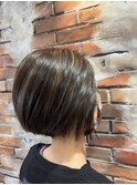 ショートボブ