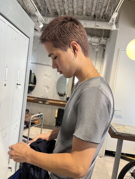 エイトデイズ 三宮駅前店(EIGHT days) 坊主