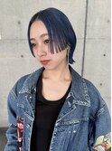 センターパートディープネイビー切りっぱなしショート