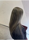オリーブグレージュ