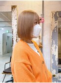 ヌードベージュ
