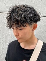 ジーニー 新百合ヶ丘(Genie)&nbsp;フェザーパーマサーフカール刈り上げセンターパート