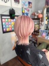 ヲタクに美容室は難しい。 メンズウルフ×ホワイトピンク