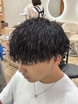 ボンドストーリールミエール(Bond Story lumiere) 名古屋/メンズカット/メンズパーマ/眉毛/ツイストスパイラル