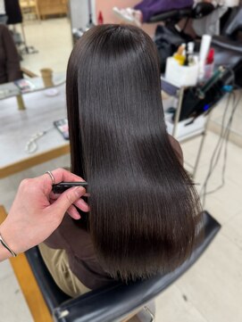 エクラ(ECLAT) 癖が気になる方　ダメージをコントロールした縮毛矯正