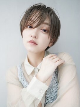 ギークス(GEEKS) 【GEEKS渋谷】冬ヘア/グレージュ/小顔/クールショート/襟足短め