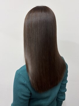 イルウィ(irwi) 【ベージュカラー/シークレットハイライト】