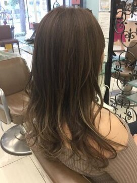 ミーティア バイ クアトロ(Meteor By QUATRO) 外国人風カラー★