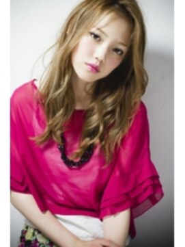 ナンバー 秋田店(N°) 今ドキ、おしゃれなゆるっと美人ヘア