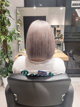 エイト 藤沢店(EIGHT fujisawa) ホワイトグレージュ【藤沢】