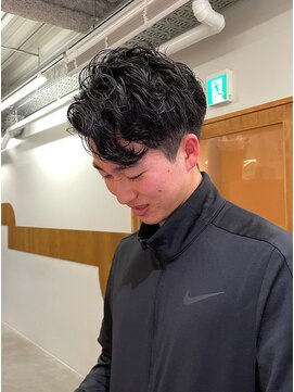 ニール シトロン 名古屋 伏見 丸の内(NEELU citron) 【Neeluscuro_take】メンズサイドパートパーマ