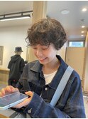 ショートボブパーマ20代30代40代イヤリングカラー大人