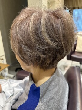 松本平太郎美容室 銀座パートツー(PART2) ハイライトグレイカラー