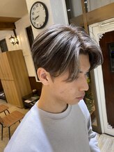 ラズリーヘアー(LAZLY HAIR) センターパート×ハイライト