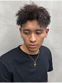 ツイストツイストスパイラルパーマショートツーブロック短髪