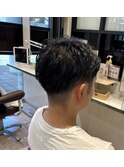ツヤ感×束感のジェル仕上げスタイル