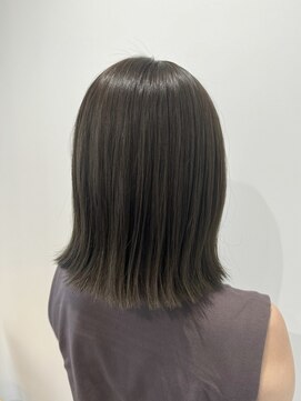 カエラ(kaela) 【kaela satomi】切りっぱなしボブ×オリーブグレージュ