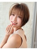ワンホンレイヤーダークブルー ミルクティーブロンド短めバング