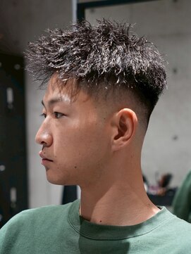 メッツ 原宿(METS) MEN'S/ツイスパ×スキンフェード/短髪/ベリーショート