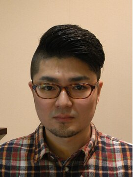 ヘアーラウンジ ユーナイン(HairLounge YU 9) 2ブロック　7・3