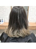 ベージュグラデーションカラー