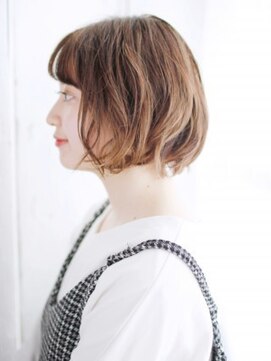 ヘアメイク ナル(hair make nalu) シースルーバングのニュアンスカールボブ