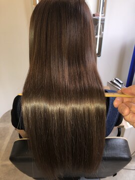 アールサロン アオヤマ(Rr SALON AOYAMA) サファイアミネコラストレート