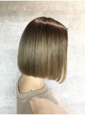 ナチュラルなストレート縮毛矯正「ケアルーガ」でバッサリ艶ボブ