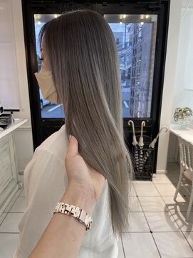 カシェ マエノヘタ(Cashe'e MAENOHETA) グレージュグラデーション