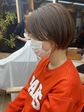 オーシャン(Ocean) ［OCEAN Hair&Life 水田成美］前髪なしショート/丸みショート