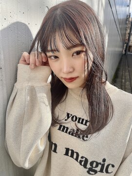 リタ(Lita) ナチュラルストレート☆ぱつっとバング