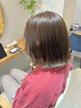 パラゴ(PARAGO.) 《緑橋/女性サロン》切りっぱなしボブ×オリーブベージュ