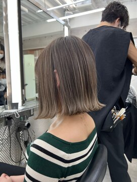 イキ 表参道(iki omotesando) モード/無造作ウェーブ/大人ガーリー[表参道駅]